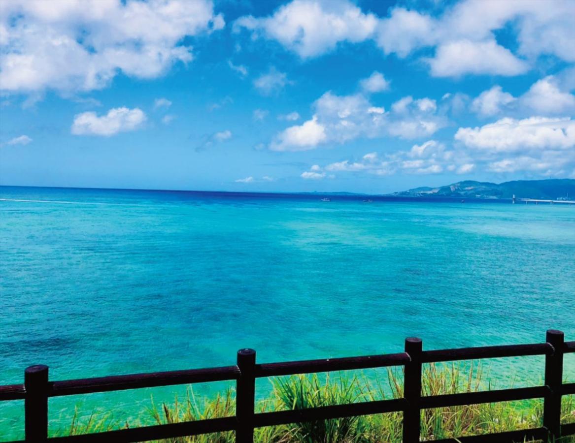 Zoe Resort The Sunset Village Okinawa Тятан Экстерьер фото