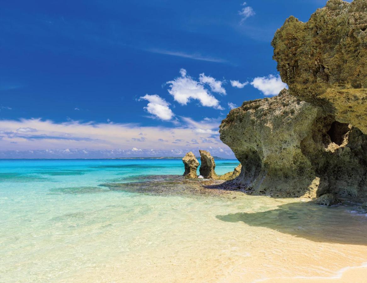 Zoe Resort The Sunset Village Okinawa Тятан Экстерьер фото