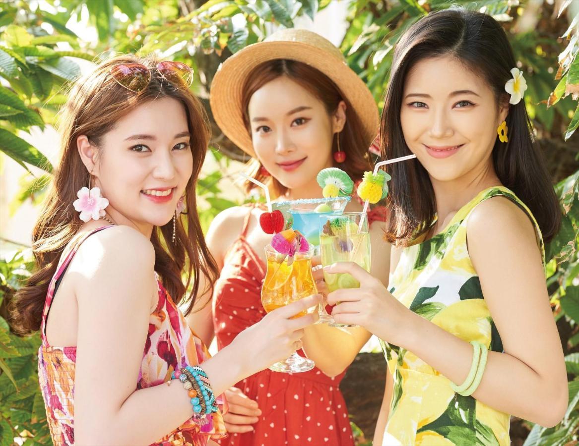 Zoe Resort The Sunset Village Okinawa Тятан Экстерьер фото