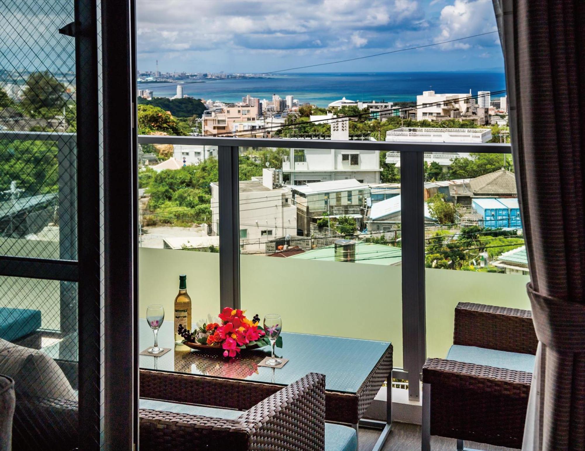 Zoe Resort The Sunset Village Okinawa Тятан Номер фото