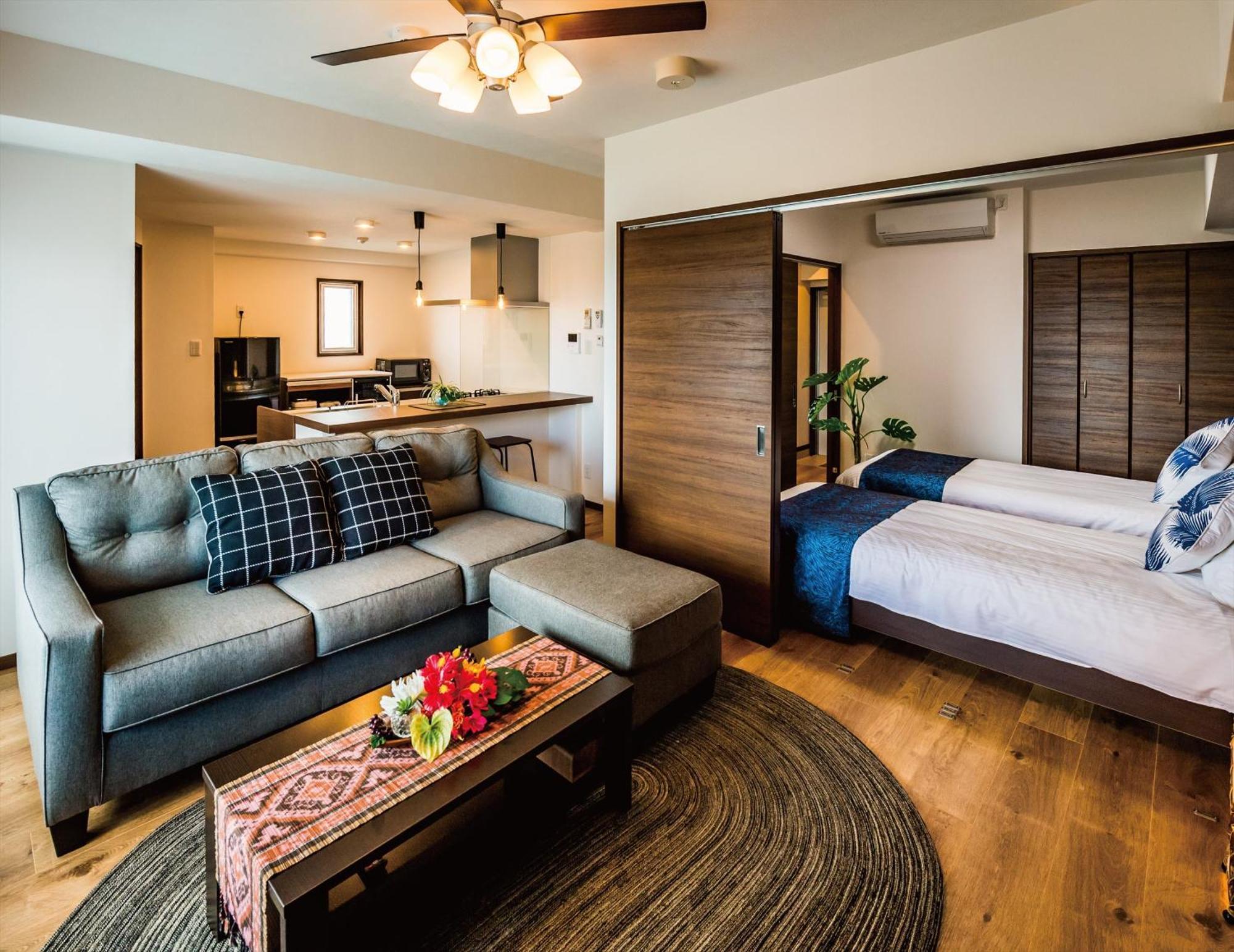 Zoe Resort The Sunset Village Okinawa Тятан Номер фото